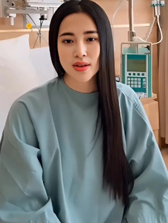 Ca sĩ Tố My nhập viện điều trị bệnh phình động mạch não, hôm 31/7.