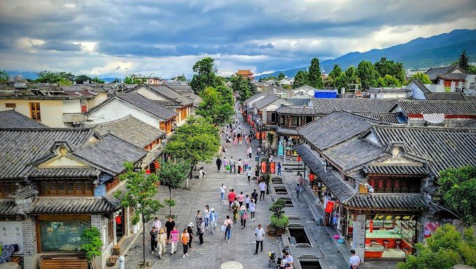 Trung Quốc: Giảm giá, vắng khách, phù hợp đi trong tháng 8. Ảnh PYS