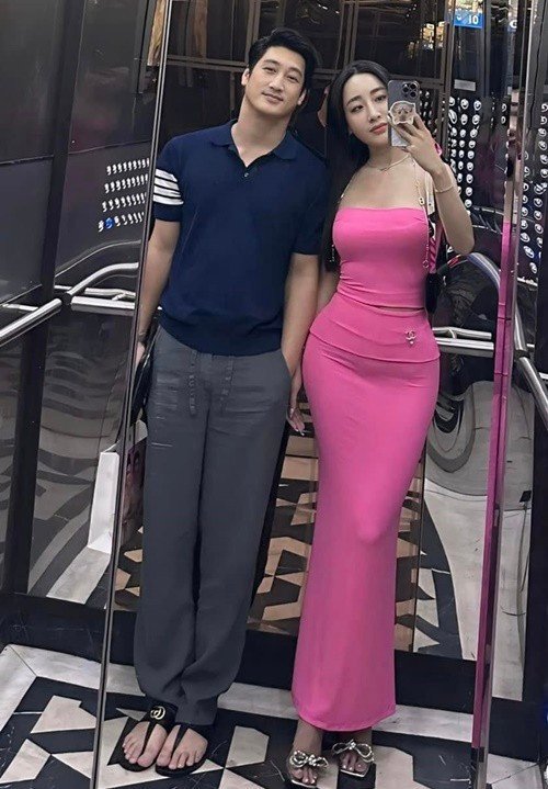 Thần thái tự tin cùng gu thời trang hiện đại làm cô dễ dàng trở thành tâm điểm mỗi lần xuất hiện. Ảnh: FB Nguyễn Thuỳ Anh