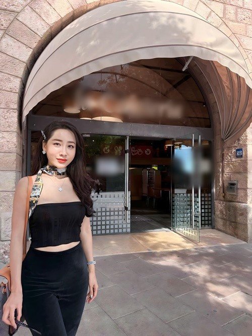 Thùy Anh từng trải qua đổ vỡ và có con trai lớn trước khi đến với nam diễn viên. Ảnh: FB Nguyễn Thuỳ Anh