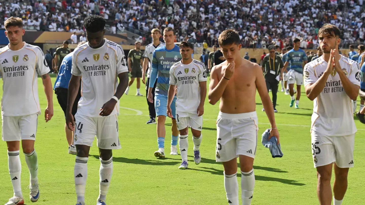 Real Madrid trắng tay trong mùa 2024/25