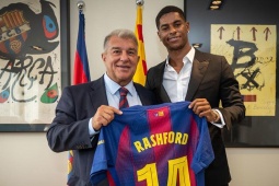 Barca " nín thở " với vụ Ter Stegen nổi loạn, báo giới lo Rashford không được đá
