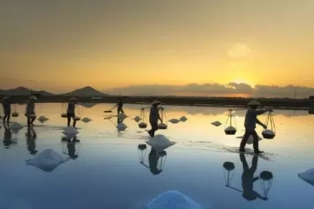 Bỏ qua biển đông đúc, khám phá Nha Trang hoang sơ với 7 điểm đến lạ mà...