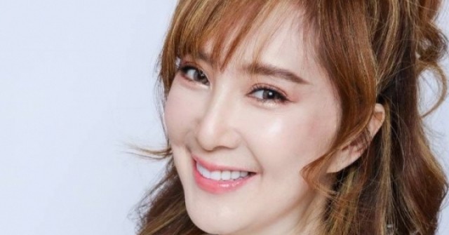 Nữ diễn viên ngưng tim, nhập viện cấp cứu khi đ...