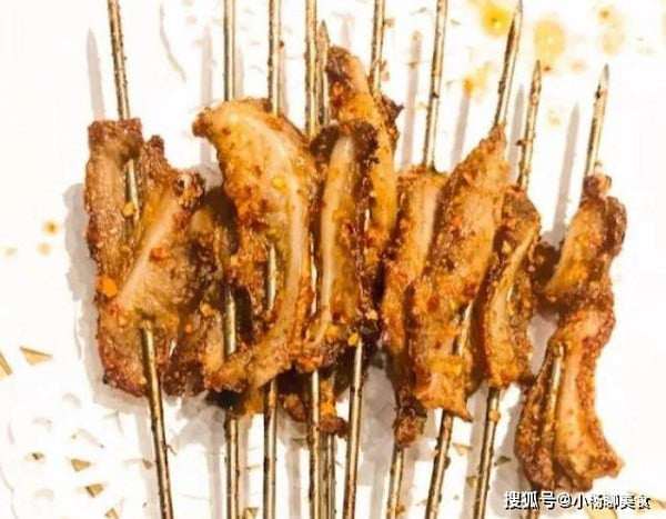 Xương lưỡi liềm nướng.