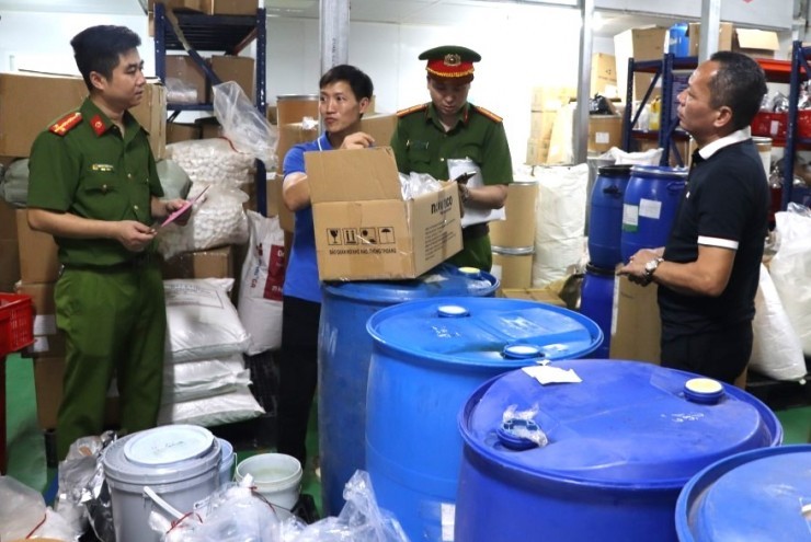 Đường dây sản xuất thực phẩm chức năng giả có chứa chất cấm ảnh hưởng trực tiếp hệ thần kinh