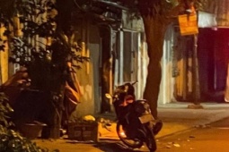 TP HCM: Phát hiện người đàn ông tử vong trước phòng trọ