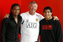 Bóng đá - Những mùa chuyển nhượng đỉnh nhất NHA: MU chiêu mộ Tevez, Chelsea thống trị với Drogba