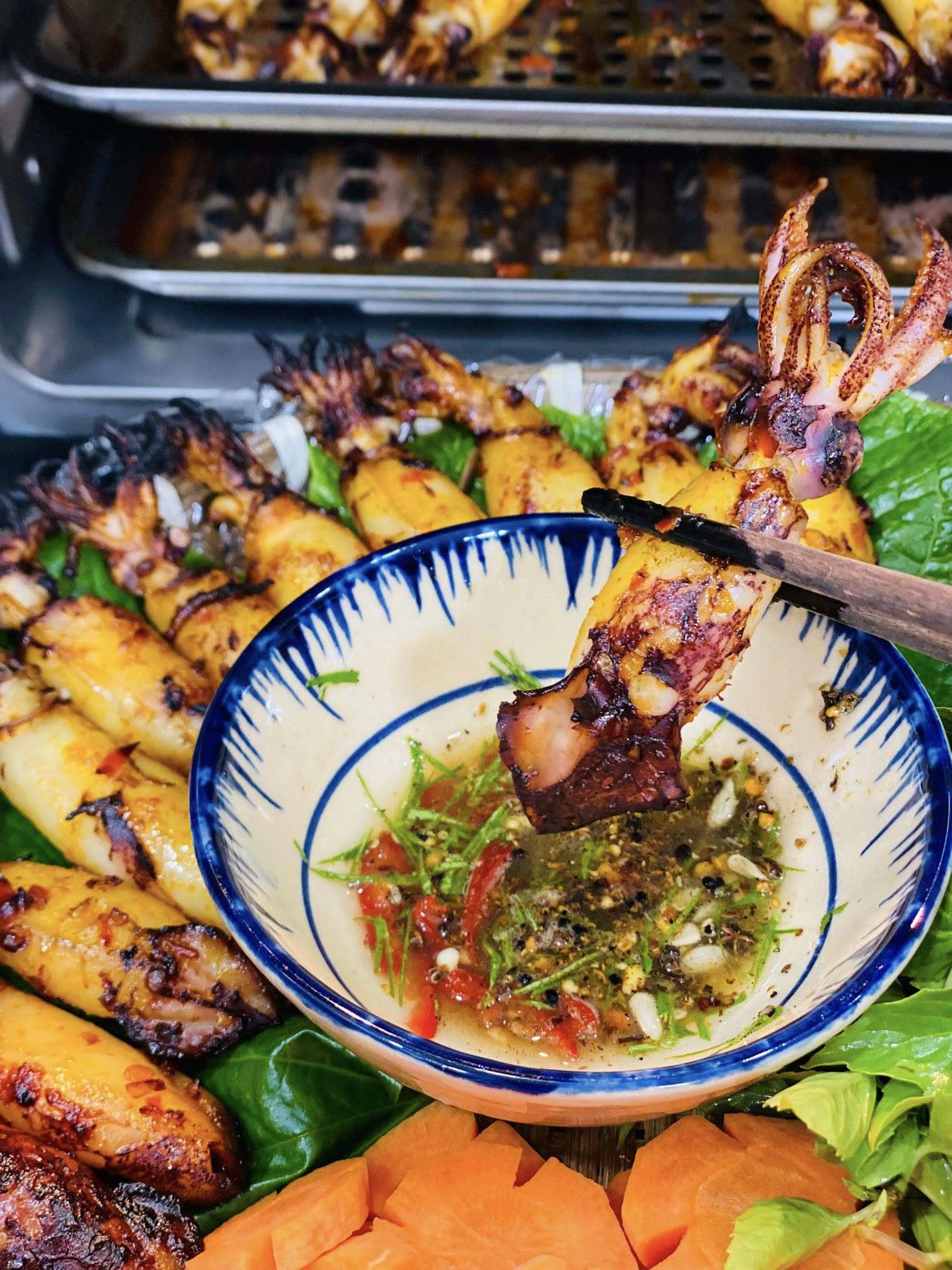 Chấm với muối tiêu chanh ngon hết xảy!