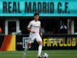 Guler tung cú sút ma thuật trên sân bóng rổ, fan Real Madrid trầm trồ