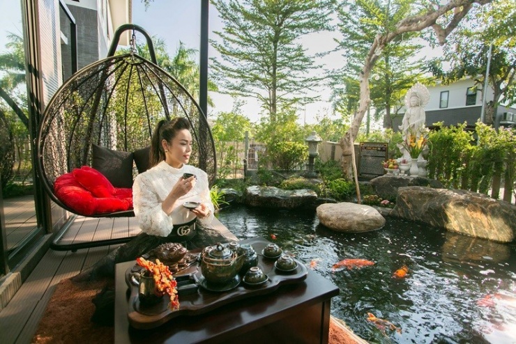 Mẹ đơn thân giàu có nhất nhì showbiz, bình yên viên mãn bên con gái nhỏ trong biệt thự bề thế - 9