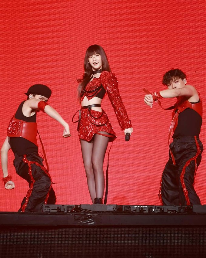 Vóc dáng thon gọn, săn chắc ở tuổi 41 của Dương Thừa Lâm khiến nhiều người ngưỡng mộ. Ảnh: Instagram rainie77