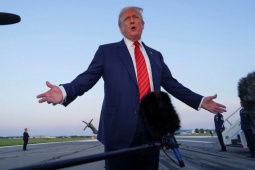 Tuyên bố mới của ông Trump sau lệnh điều tàu ngầm hạt nhân tới gần Nga