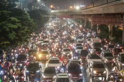 Thông tin chính thức về  " nơi đầu tiên ở Hà Nội cấm xe xăng trước khi nhân rộng " 