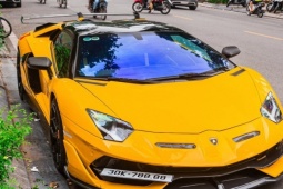 Siêu xe Lamborghini Aventador giá 20 tỷ gắn biển số tứ quý 8 giá gần 1 tỷ