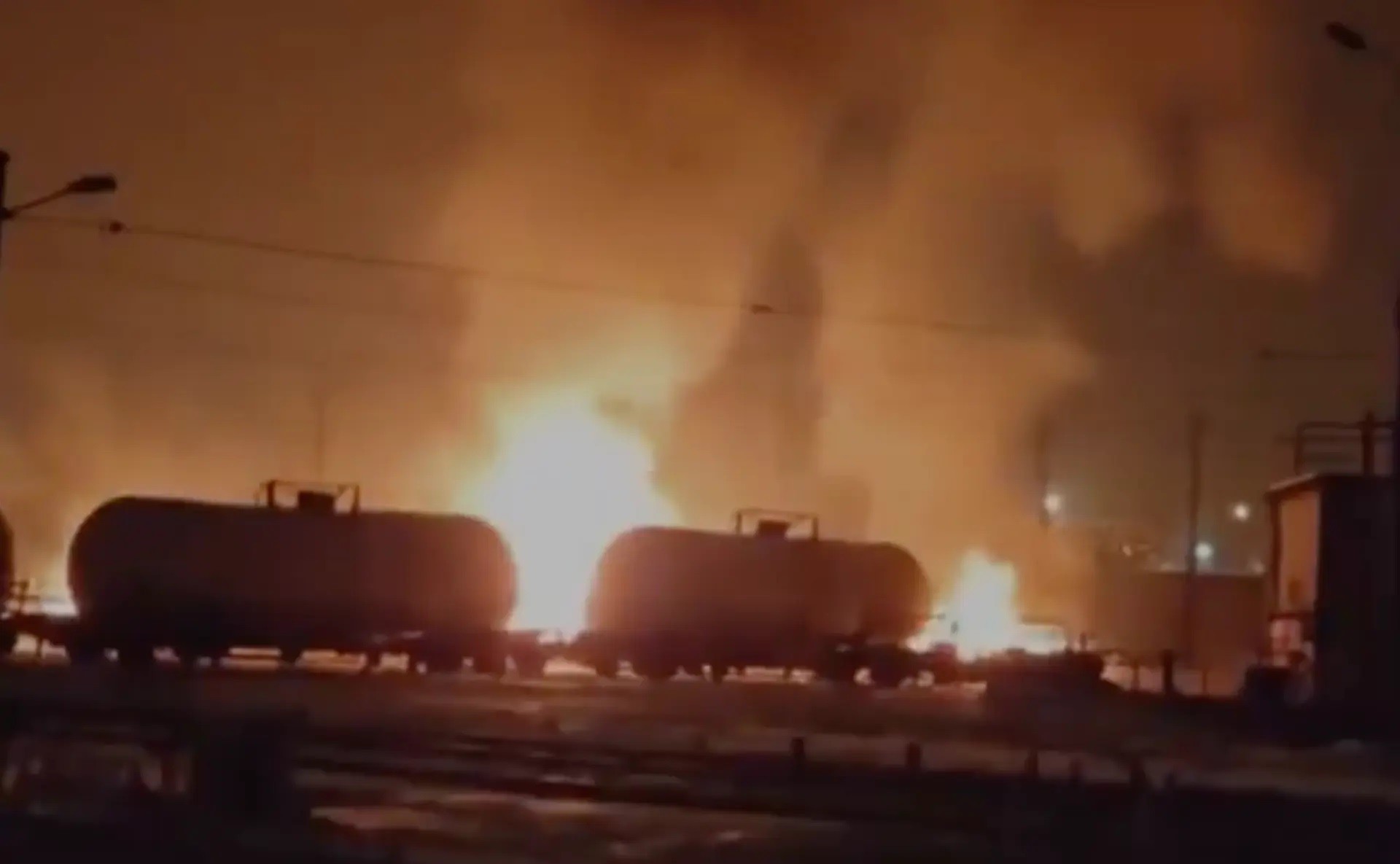 Thiệt hại được cho là xảy ra ở ga đường sắt Archeda, thị trấn Frolovo (ảnh: Kyiv Post)