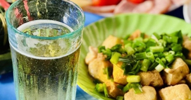Điều gì xảy ra với cơ thể khi bạn uống 2 cốc bi...