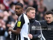 HLV Newcastle mắng Isak vì liên tục "chơi chiêu" để trốn sang Liverpool