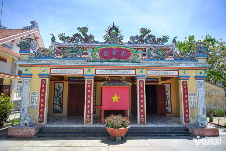 Lăng Tân là nơi thờ cúng cá Ông