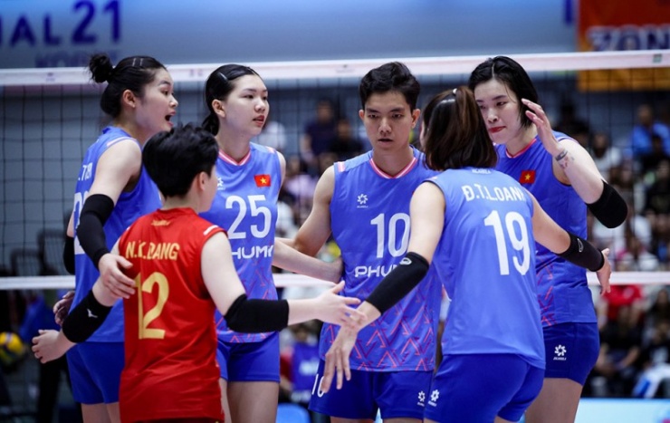 Tuyển bóng chuyền nữ Việt Nam tại chặng 1 SEA V.League 2025
