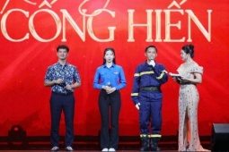 Thượng tá cảnh sát kể phút  ' cô đơn trong nỗi sợ '  khi tìm thi thể dưới hang sâu