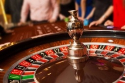 Lý do Bộ Tài chính muốn người Việt vào casino phải mua vé giá 2,5 triệu đồng/ngày