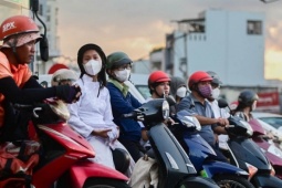 Chuyển xe xăng sang xe máy điện: Ai hưởng lợi?