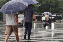 Trung Quốc: Bắc Kinh báo động khẩn vì mưa lũ