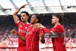 Thần đồng Liverpool 16 tuổi làm bùng nổ sân Anfield, CĐV đòi đôn lên đội một