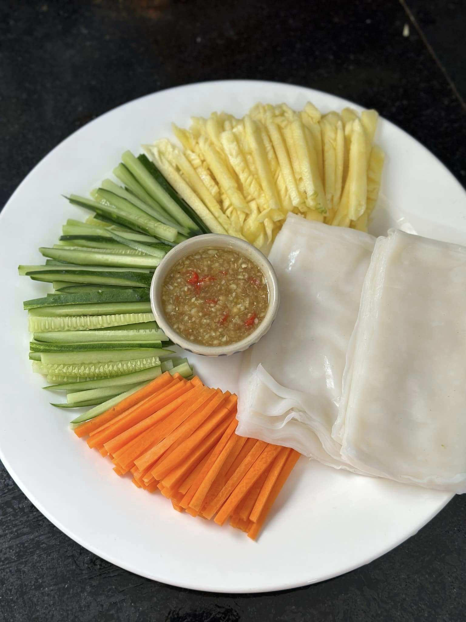 Loại lá tốt như thần dược hấp với thịt bê ngon miễn chê - 3