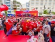Gilberto Silva “gây sốt” khi xuất hiện ở sự kiện OMO Pháo Đài Lấm Bẩn, fan vây kín chụp ảnh
