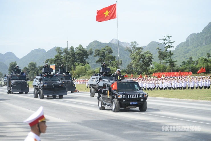 Các loại trang bị này từng bước được hiện đại hóa, bảo đảm hình thức, chủng loại, tính năng kỹ thuật, chiến thuật, đáp ứng yêu cầu nhiệm vụ trong tình hình mới.