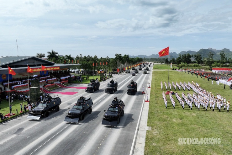 Không chỉ là màn trình diễn khí tài, lễ diễu binh còn là dịp thể hiện ý chí, lòng trung thành và tinh thần sẵn sàng chiến đấu của lực lượng vũ trang nhân dân Việt Nam – luôn vững vàng trước mọi thách thức, bảo vệ vững chắc chủ quyền lãnh thổ.