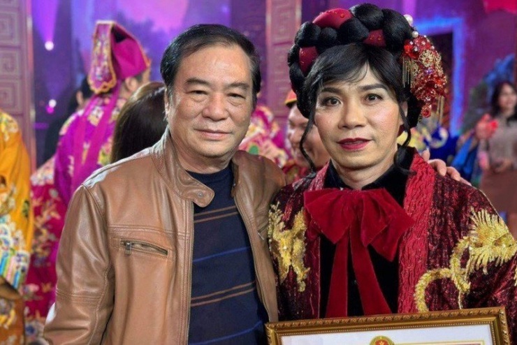 Đạo diễn Khải Hưng cho rằng Táo Quân vẫn tồn tại một cách "vĩnh cửu".