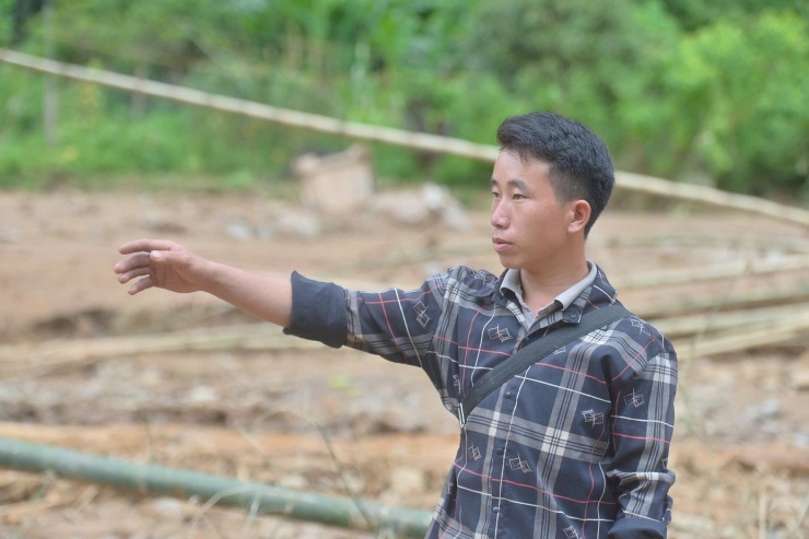 Anh Mùa A Thi - trưởng bản Háng Pu Xi, xã Xa Dung, tỉnh Điện Biên. Ảnh: Thành Đạt