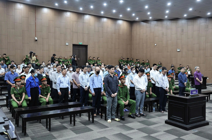 Các bị cáo tại phiên tòa.