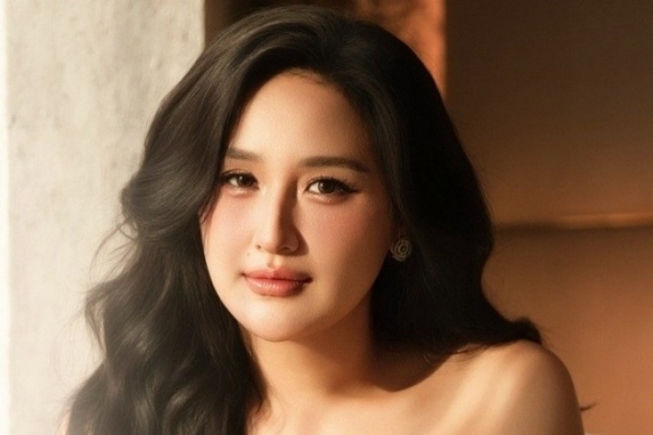 Hoa hậu Mai Phương Thúy quyến rũ đón tuổi 37