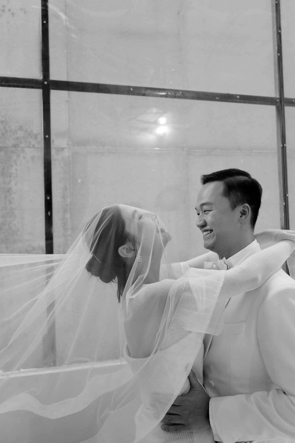 Diễm My 9X làm dâu hào môn của gia tộc kín tiếng, sống đời thượng lưu nhưng không phô trương - 2