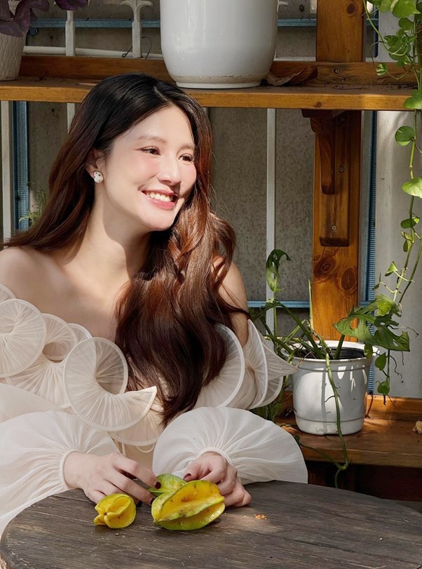 Diễm My 9X làm dâu hào môn của gia tộc kín tiếng, sống đời thượng lưu nhưng không phô trương - 5