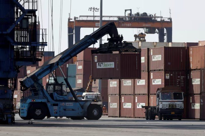 Một cảng hàng hóa của Ấn Độ. (Ảnh: Reuters)