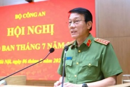 Bộ trưởng Lương Tam Quang chỉ đạo về sắp xếp, bố trí lực lượng công an tỉnh, xã