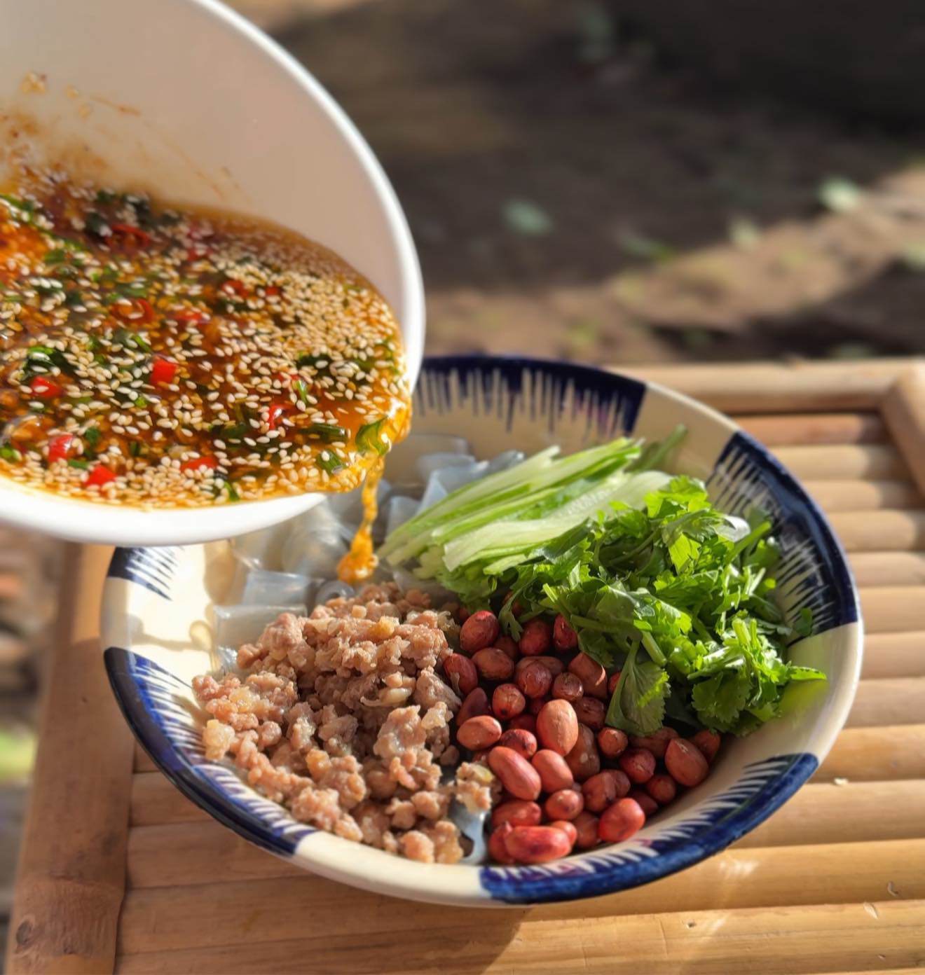Món miến trộn "vạn người mê" siêu dễ làm, đặc biệt cho người thích ăn cay - 1