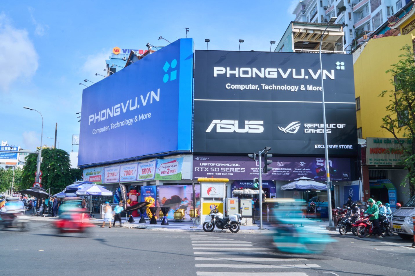 Cửa hàng ASUS Exclusive Store đầu tiên tại TP.HCM vừa được khai trương.