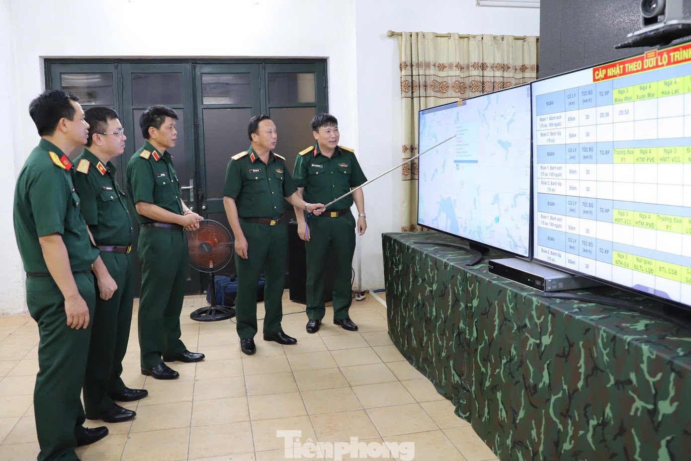 Xe pháo quân sự thực hành cơ động đêm về Quảng trường Ba Đình - 8