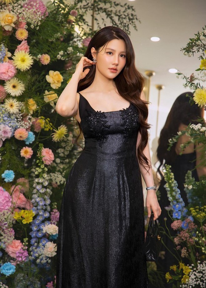 Diễm My 9X làm dâu hào môn của gia tộc kín tiếng, sống đời thượng lưu nhưng không phô trương - 11