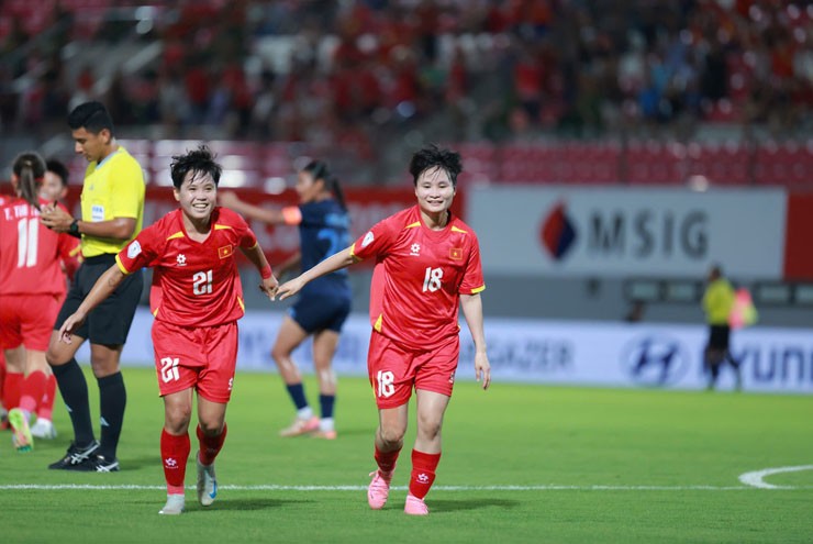 Trực tiếp bóng đá ĐT nữ Việt Nam - Campuchia: Ra quân tưng bừng (ASEAN Cup) (Hết giờ) - 2