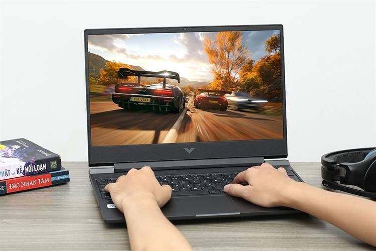 HP Gaming VICTUS 15 - B85LNPA với dung lượng ổ cứng 512GB và RAM 16GB đảm bảo khả năng đa nhiệm ấn tượng và không gian lưu trữ lớn không lo tràn bộ nhớ
