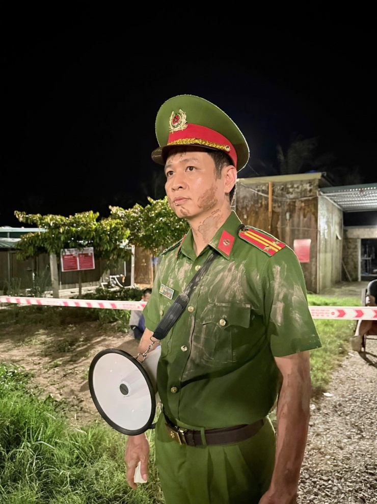 Hoàng Công - công an thật chuyên đóng vai công an trên phim. 