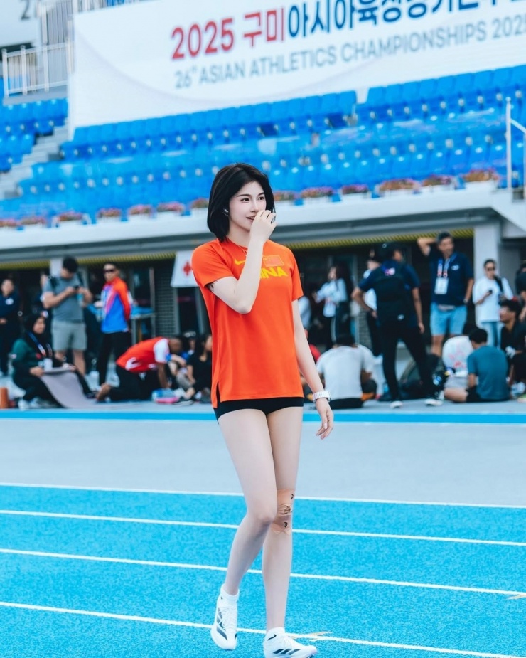Nhan sắc trong trẻo của hotgirl điền kinh Trung Quốc - 5