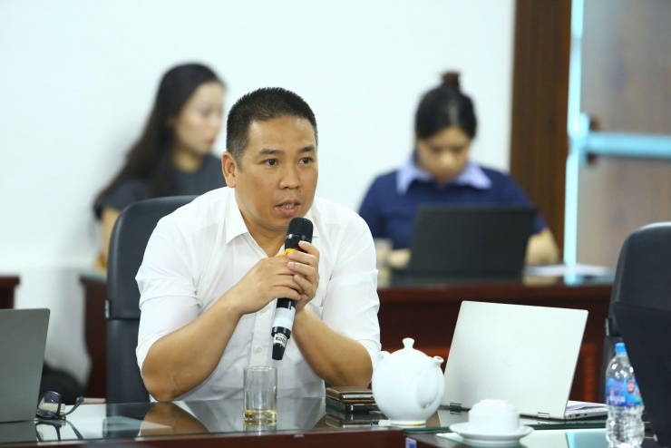 Ông Hán Việt Linh, Phó Chánh văn phòng của VTVcab cho biết, vụ việc bẻ khóa loạt kênh truyền hình đã phơi bày những lỗ hổng lớn trong hệ thống bảo mật của nhiều nhà cung cấp truyền hình trả tiền tại Việt Nam. &nbsp;Ảnh PV.
